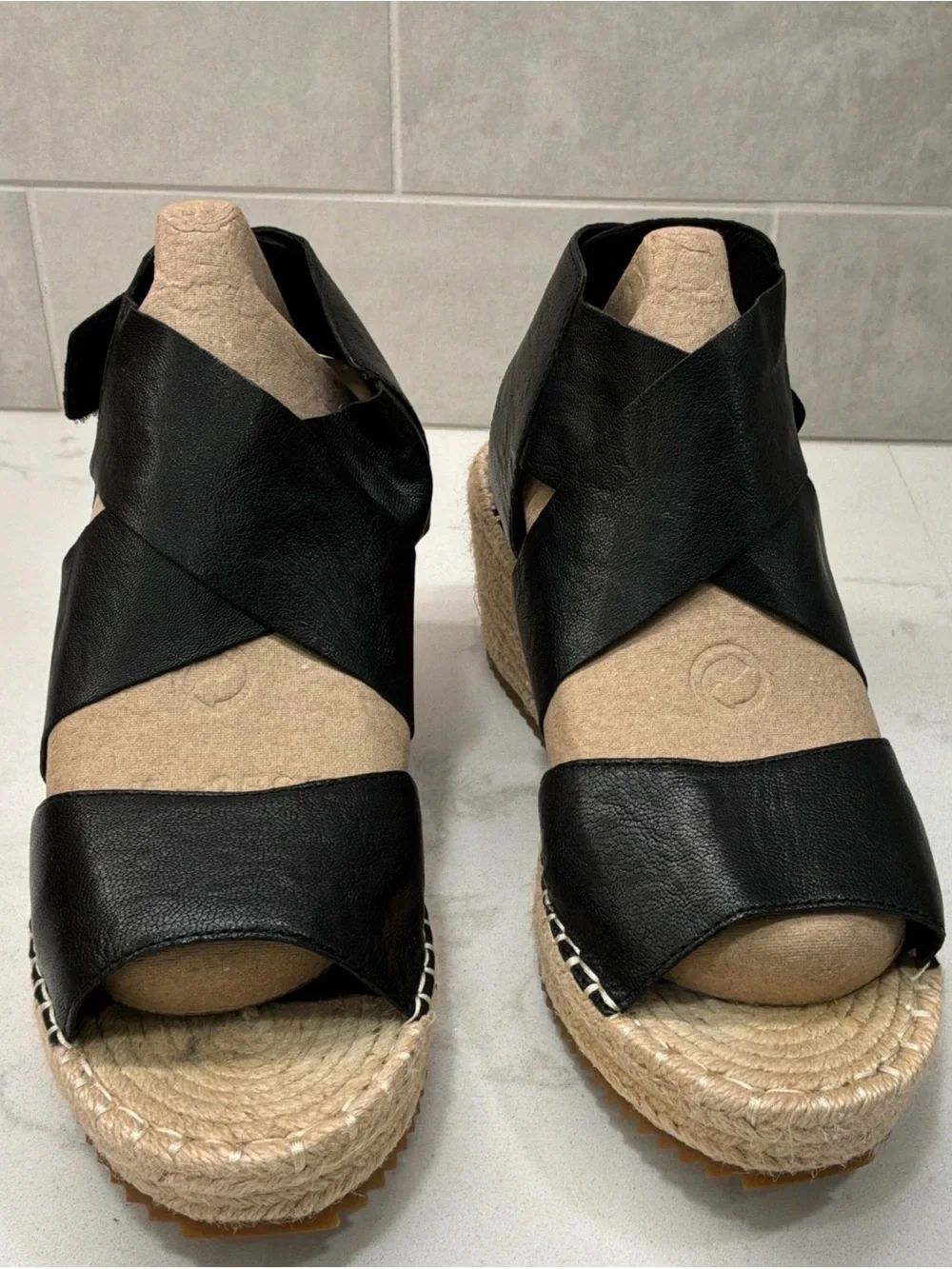 Eileen Fisher Willow Tumbled Leather Wedge Espadrille Black Crisscross Size 9.5